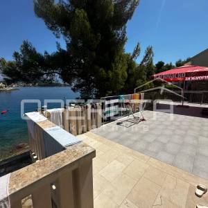 Selce – Prvi red do mora s privatnim pristupom plaži i bovom