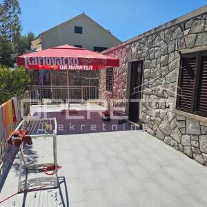 Selce – Prvi red do mora s privatnim pristupom plaži i bovom