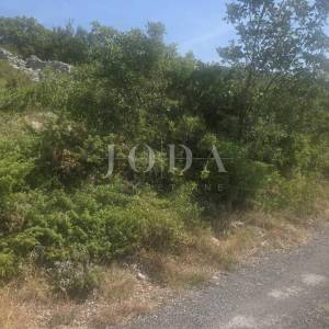 SENJ, građevinsko zemljište sa prekrasnim pogledom na more