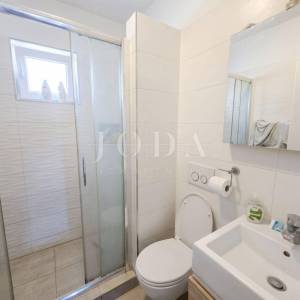 SENJ, stan 105m2 u prizemlju sa prekrasnim pogledom na more