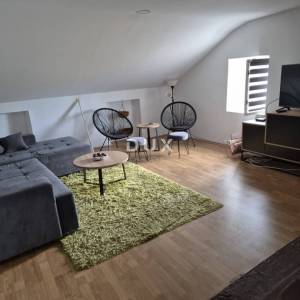 Senj, trosobni stan, 60 m2