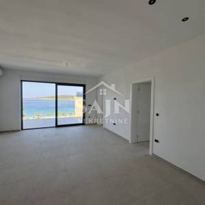 Sevid/Penthouse s krovnom terasom blizu mora Z2S6