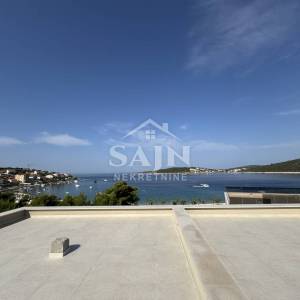 Sevid/Penthouse s krovnom terasom blizu mora Z2S5
