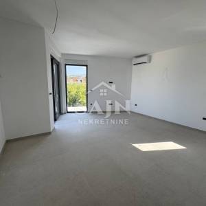 Sevid/Penthouse s krovnom terasom blizu mora Z2S5