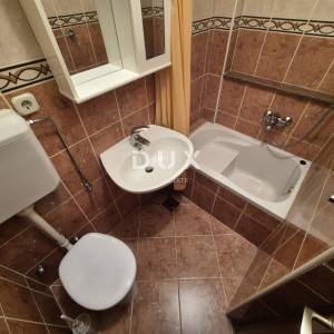 ŠIBENIK, VODICE - Centar, dvosobni stan, 79,76 m²