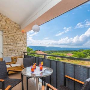 Šira okolica grada Krka - Namješten apartman s pogledom na more