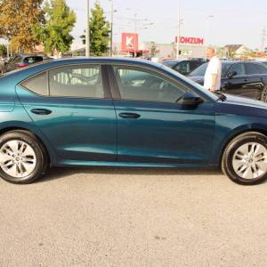 Škoda Octavia 2.0 TDi DSG Bussiness *LED, NAVIGACIJA, KAMERA*