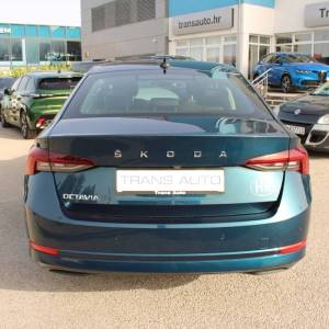Škoda Octavia 2.0 TDi DSG Bussiness *LED, NAVIGACIJA, KAMERA*
