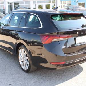 Škoda Octavia Combi 2.0 TDi 150ks DSG Style *LED, NAVIGACIJA, KAMERA*