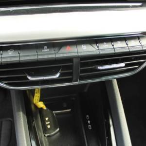 Škoda Octavia Combi 2.0 TDi DSG Style *KOŽA,NAVI,LED,KAMERA*