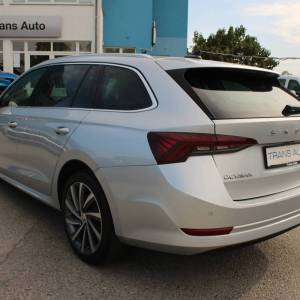 Škoda Octavia Combi 2.0 TDi DSG Style *KOŽA,NAVI,LED,KAMERA*