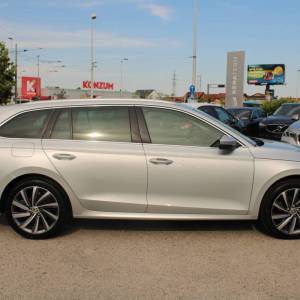 Škoda Octavia Combi 2.0 TDi DSG Style *KOŽA,NAVI,LED,KAMERA*