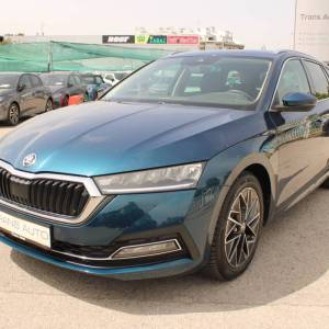 Škoda Octavia Combi 2.0 TDi *PANORAMA,LED,KAMERA*