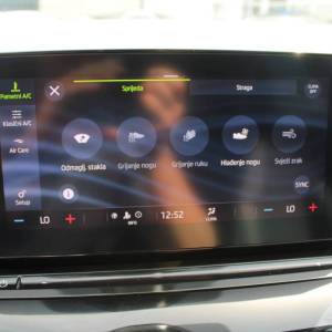 Škoda Octavia Combi 2.0 TDi *PANORAMA,LED,KAMERA*