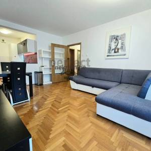 ŠPANSKO, ANTUNA ŠOLJANA, I. kat, lift, 3-soban stan, garaža, šupa