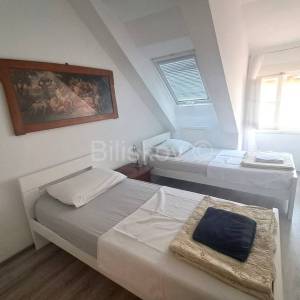 Split, Riva najam do sezone