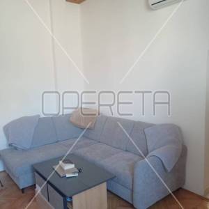 Stan 104m2 4soban, Pula Centar
