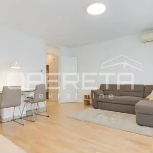 Stan, najam. Središće,50m2 s lođom