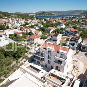 Stan s bazenom i vrtom u Stivašnici, 260,40 m2
