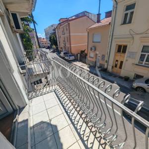 Stan u centru 100m od plaže