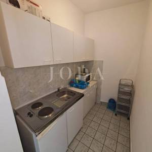 Stan u centru 35m2 100m od plaže