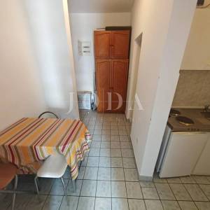 Stan u centru 35m2 100m od plaže