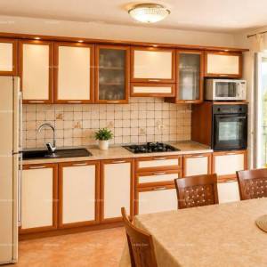 STAN U ROVINJU – 78 m², 2 GARAŽE