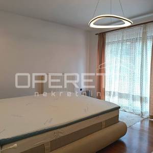 Stan u urbanoj vili, s prekrasnim pogledom na grad 120m2