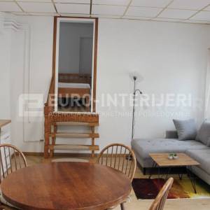 Stan za najam - Trokut novouređen površine 45 m2