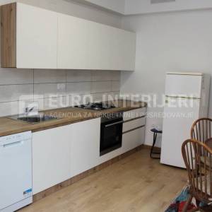 Stan za najam - Trokut novouređen površine 45 m2