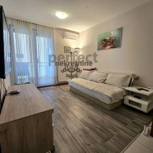Stenjevec, Samoborska, 3-sobni stan, 52m2, II kat, lift