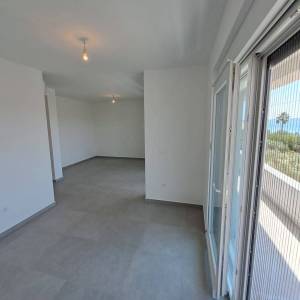 SUKOŠAN - MALA MAKARSKA - Trosoban penthouse 100m od mora - 127m2