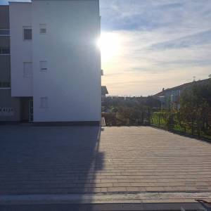 SUKOŠAN - MALA MAKARSKA - Trosoban penthouse 100m od mora - 127m2