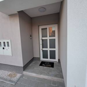 SUKOŠAN - MALA MAKARSKA - Trosoban penthouse 100m od mora - 127m2