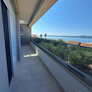 SUKOŠAN - MALA MAKARSKA - Trosoban penthouse 100m od mora - 127m2