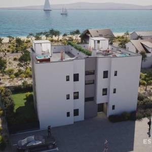 SUKOŠAN - MALA MAKARSKA - Trosoban penthouse 100m od mora - 127m2