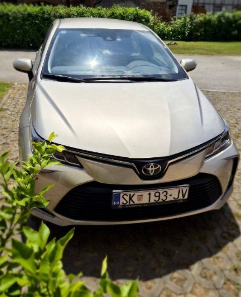 Toyota Corolla Sedan 1.5 VVT-i, Luna, 2022. god., 29.984 km