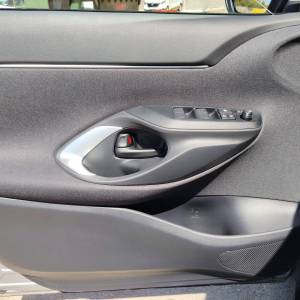 Toyota Yaris Cross 1.5 COOL - 3 godine jamstva