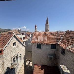Trogir/Kamena kuća u centru grada