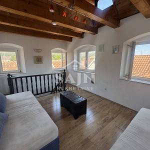 Trogir/Kamena kuća u centru grada