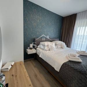 Trogir/Kompletno namješten stan s krovnom terasom