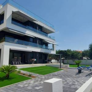 TURANJ - Dvosoban penthouse 70m od mora - 101m2