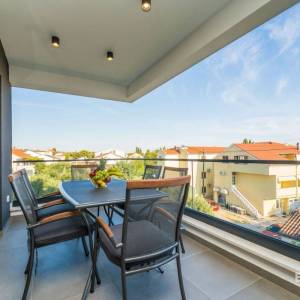 TURANJ - Dvosoban penthouse 70m od mora - 101m2
