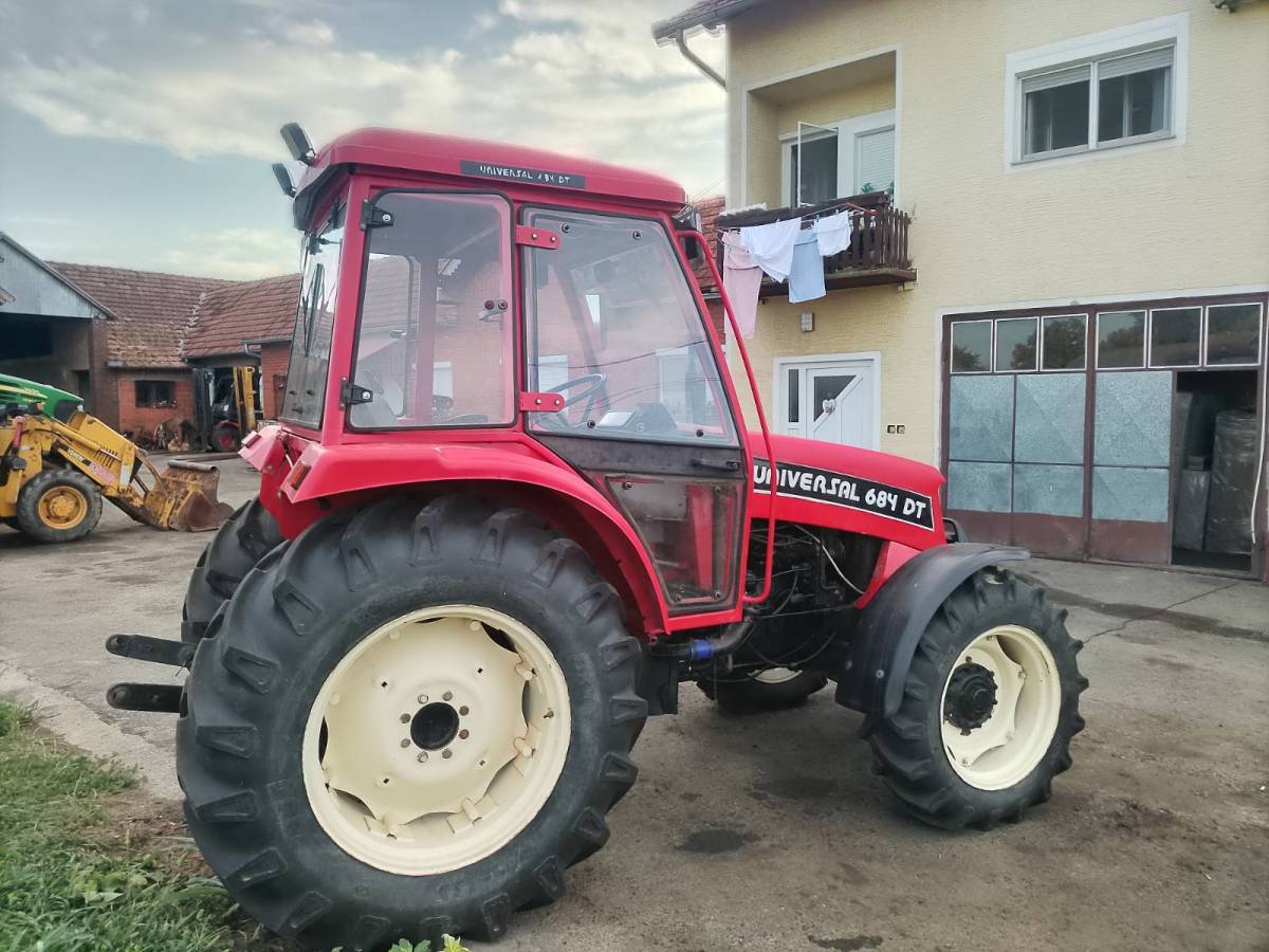 Univerzal 684 dt