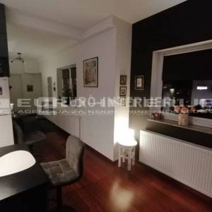 Urbana vila s tri stana - ukupno 140 m² - Zagreb, Kustošija
