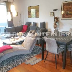Urbana vila s tri stana - ukupno 140 m² - Zagreb, Kustošija