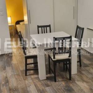 Urbana vila s tri stana - ukupno 140 m² - Zagreb, Kustošija