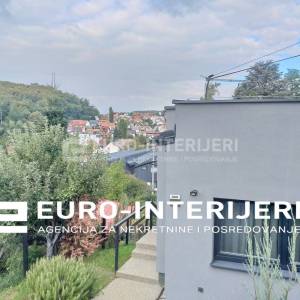 Urbana vila s tri stana - ukupno 140 m² - Zagreb, Kustošija