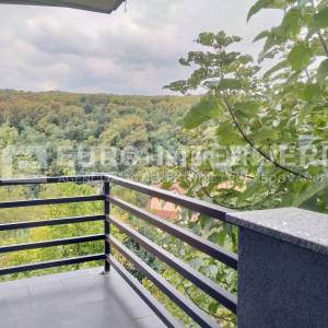 Urbana vila s tri stana - ukupno 140 m² - Zagreb, Kustošija