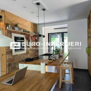 Useljiva, namještena kuća - Zagreb - Dubrava 140 m² - bez provizije!